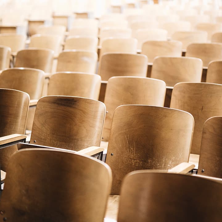 إدارة القبول والتسجيل