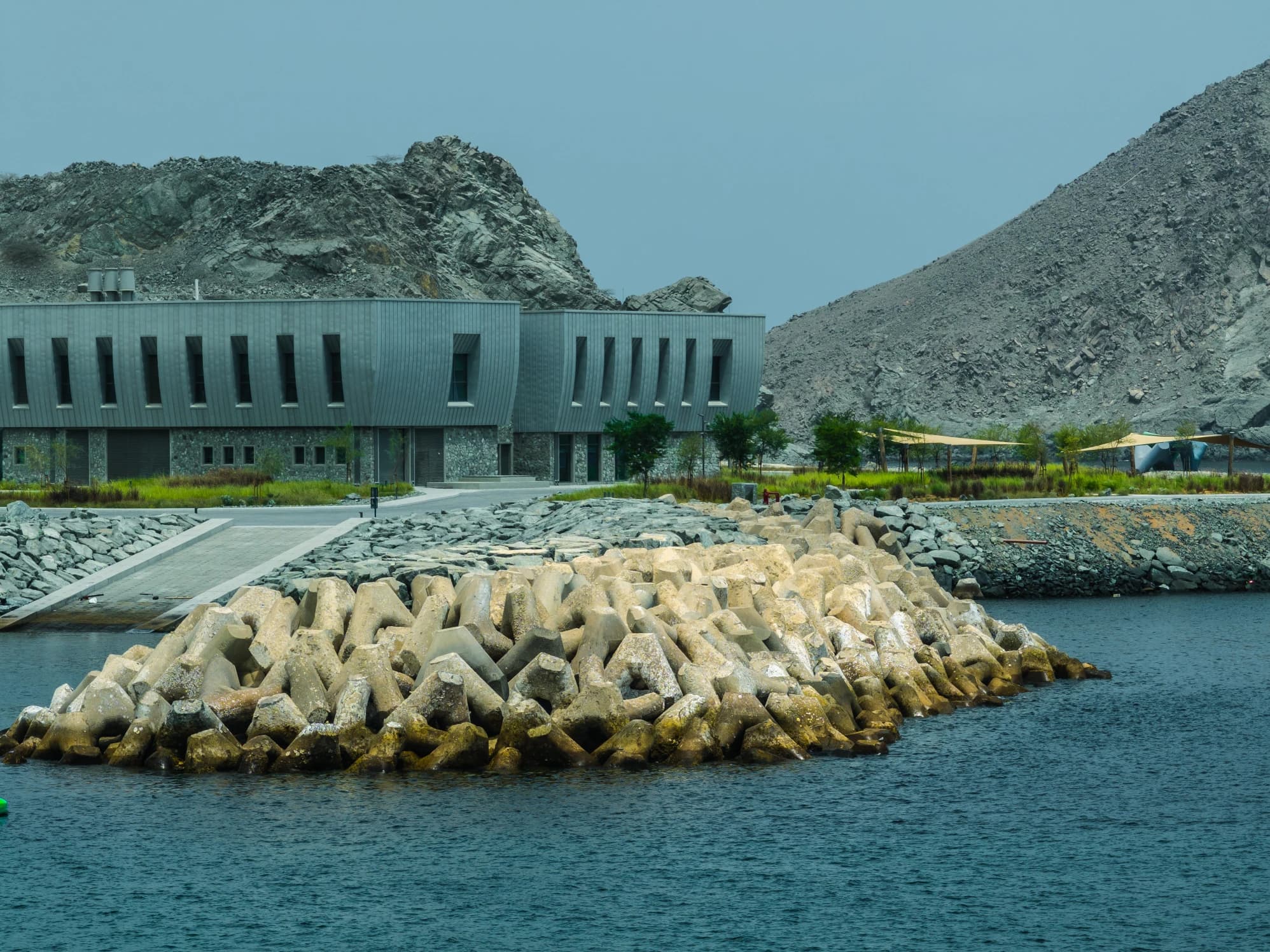 مرافق المركز