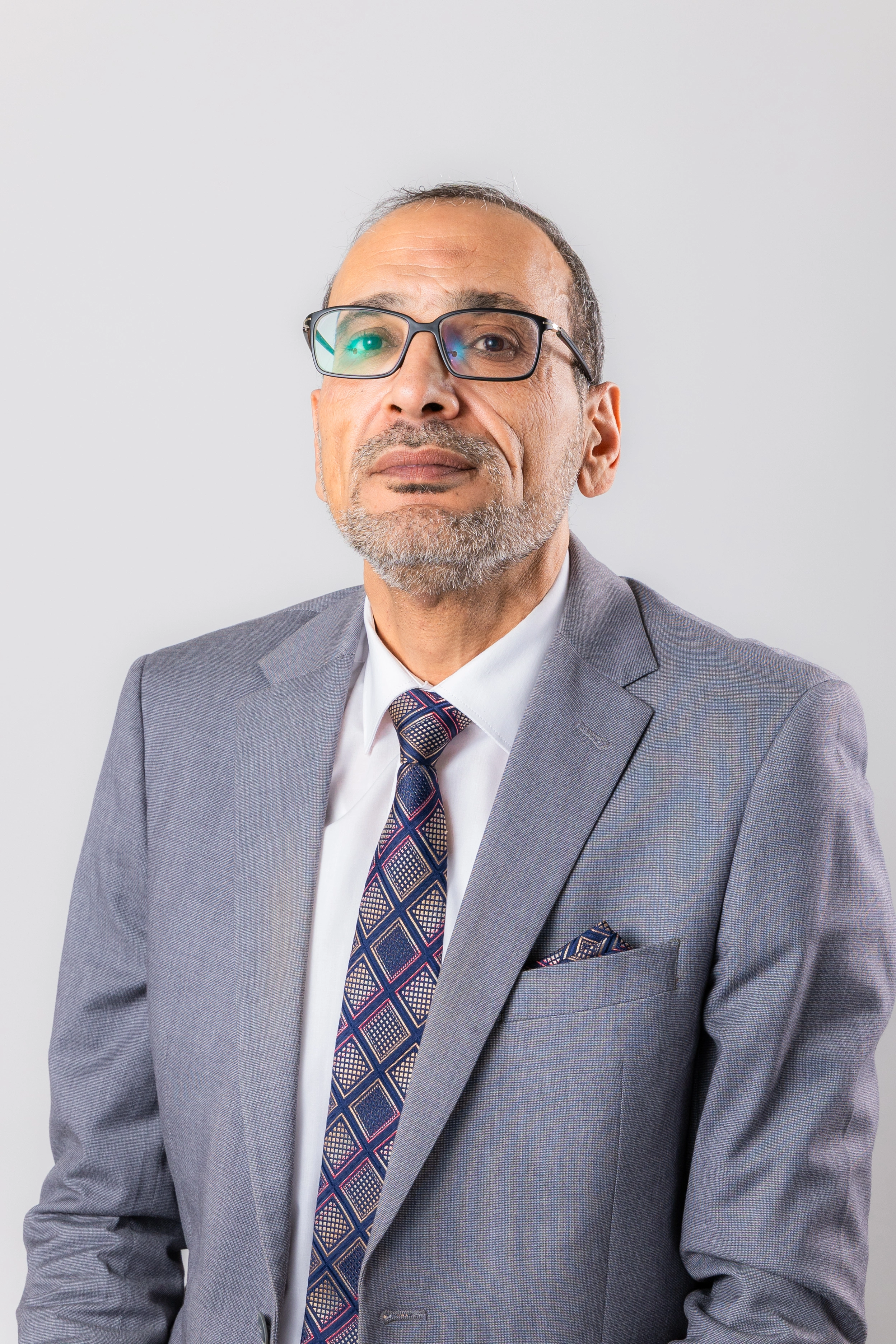 د. عصام عقلة